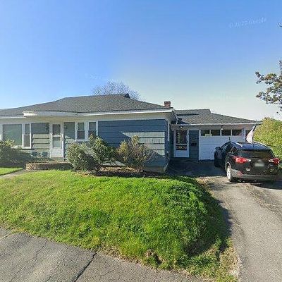 6 Fontaine St, Augusta, ME 04330