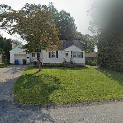 80 Normandy Dr, Cranston, RI 02920