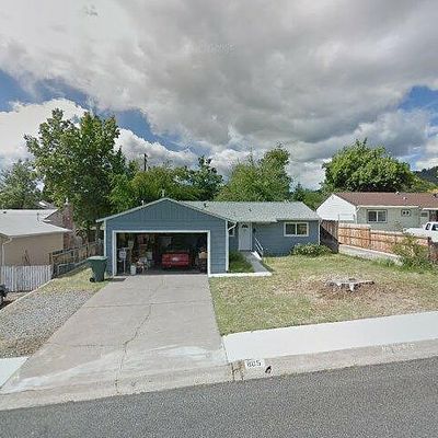 805 Yama St, Yreka, CA 96097