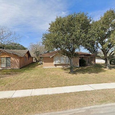 841 Belmeade Dr, Corpus Christi, TX 78412