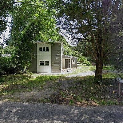 89 Maxim Rd, Howell, NJ 07731