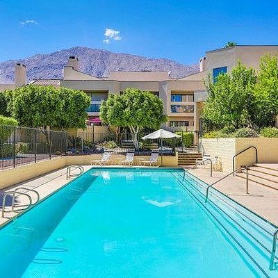 890 Village Sq N, Palm Springs, CA 92262