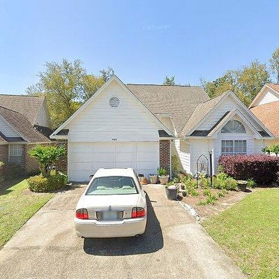 725 Putter Dr, Niceville, FL 32578