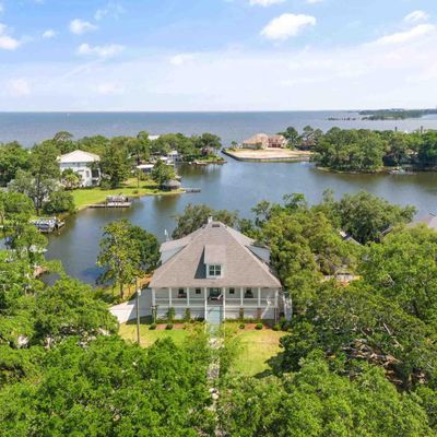 74 Star Lake Dr, Pensacola, FL 32507