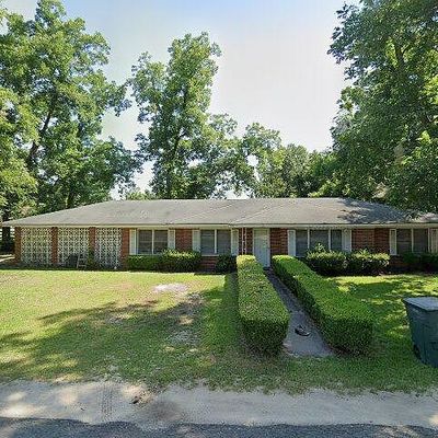 10 W 1 St Ave, Hazlehurst, GA 31539