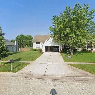 1000 Sandalwood Ln, Crystal Lake, IL 60014