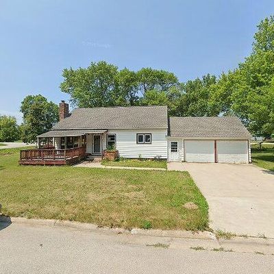 1001 Sunset Dr, Gowrie, IA 50543