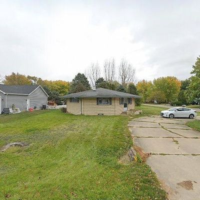 1009 Nancy Rd, Sandwich, IL 60548