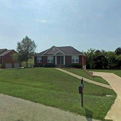 1009 Whispering Oak Dr, Bardstown, KY 40004