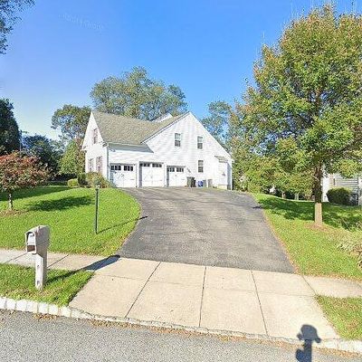 101 Gabrielle Ct, Broomall, PA 19008
