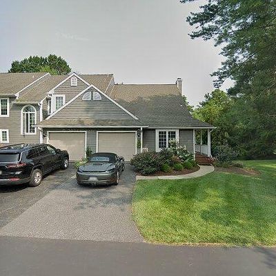 101 N Village Ln, Chadds Ford, PA 19317