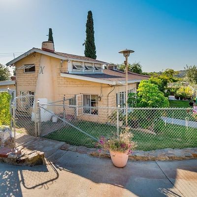 9239 Vista Dr, Spring Valley, CA 91977