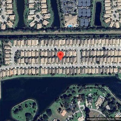 9531 Lago Dr, Boynton Beach, FL 33472