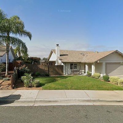 975 Chestnut Dr, Escondido, CA 92025