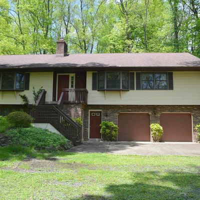 11 Poor Farm Rd, Pennington, NJ 08534