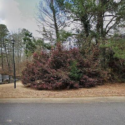 110 Island Cove Dr, Newnan, GA 30263