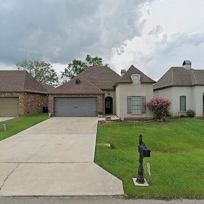 110 Octavia Dr, Scott, LA 70583