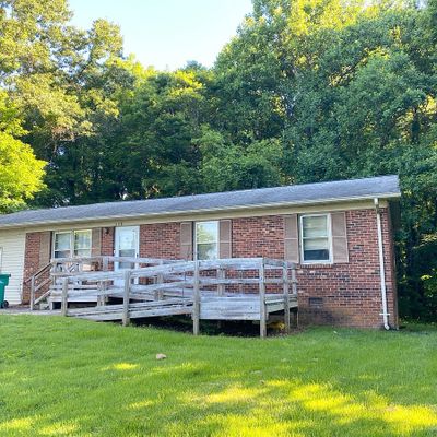 115 Hall St, Jonesville, NC 28642