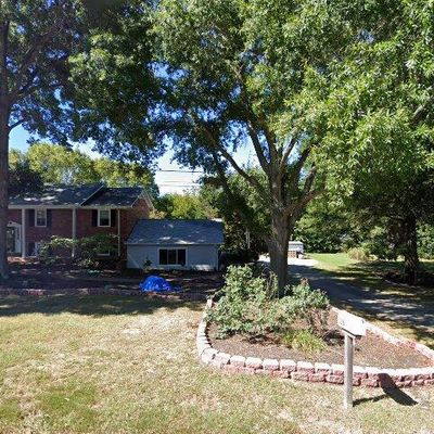 116 Ridgeway Rd, Thomasville, NC 27360