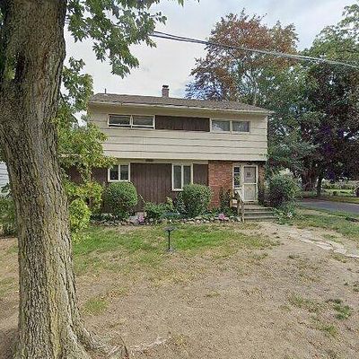 117 Middle St, Springfield, MA 01104