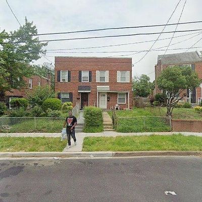 1175 46 Th Pl Se, Washington, DC 20019