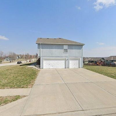 11815 N Manning Ave, Kansas City, MO 64157