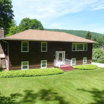 119 Upland Rd, New Milford, CT 06776