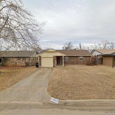 1017 Nw 20 Th St, Moore, OK 73160