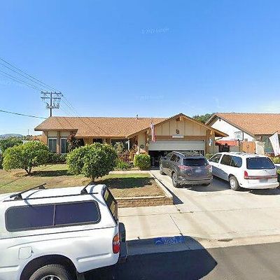 10204 Carreta Dr, Santee, CA 92071