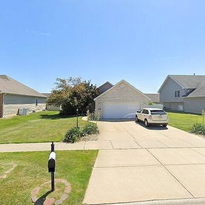 10355 Price St, Crown Point, IN 46307