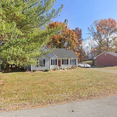 1037 Twelve Oaks Dr, Lawrenceburg, KY 40342