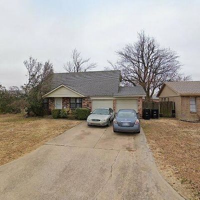 1040 Nw 8 Th St, Moore, OK 73160