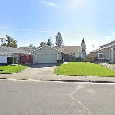 1044 Hampshire Ln, Windsor, CA 95492