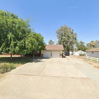 10465 Road 240, Terra Bella, CA 93270