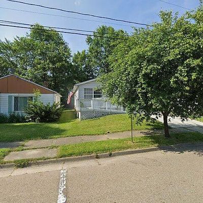 1048 Austin Ave, Akron, OH 44306