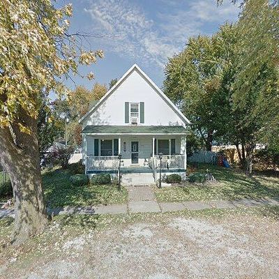 105 E State St, Fairmount, IL 61841