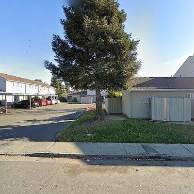 105 El Verano Ct, Fairfield, CA 94533