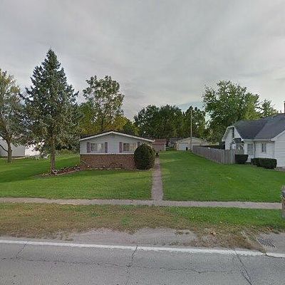 106 E Lincoln Ave, Ogden, IL 61859