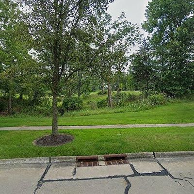 10617 State Rd, North Royalton, OH 44133