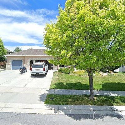 1068 W Trimble Creek Dr, West Jordan, UT 84088