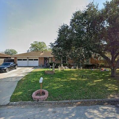 10702 Dogwood St, Corpus Christi, TX 78410