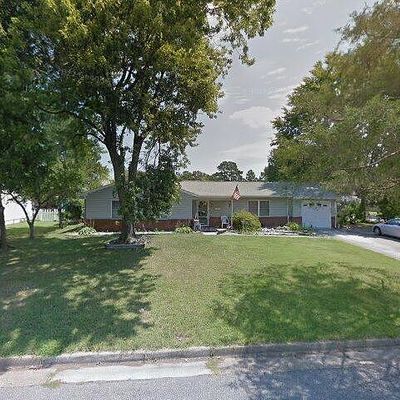 108 Chancellor Dr, Virginia Beach, VA 23452