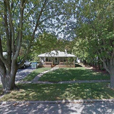 108 N Hannah Ave, Mount Morris, IL 61054