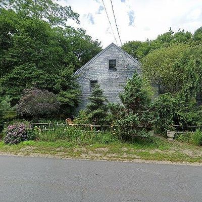 13 Great Neck Rd, East Wareham, MA 02538