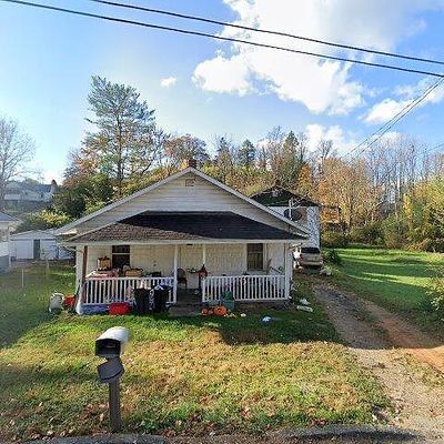 13 Valley St, Canton, NC 28716