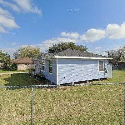 1300 Magdalena Ave, Mission, TX 78572