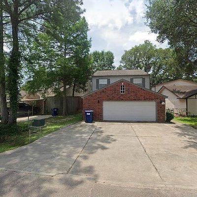 13009 Point Dr, Willis, TX 77318