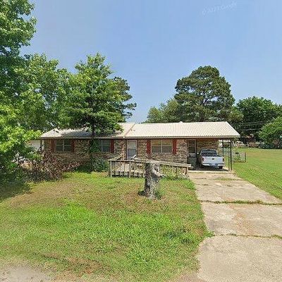 1305 Daniels St, Tishomingo, OK 73460