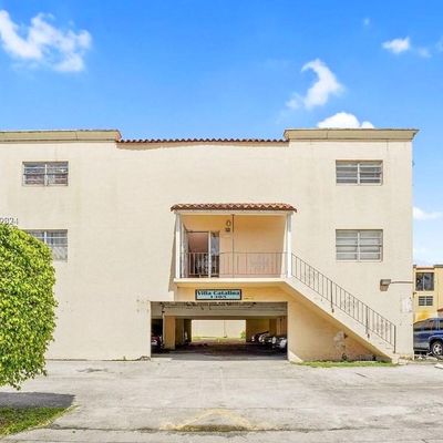 1305 W 53 Rd St #421, Hialeah, FL 33012