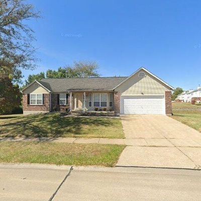 1307 Parmer Dr, Florissant, MO 63031